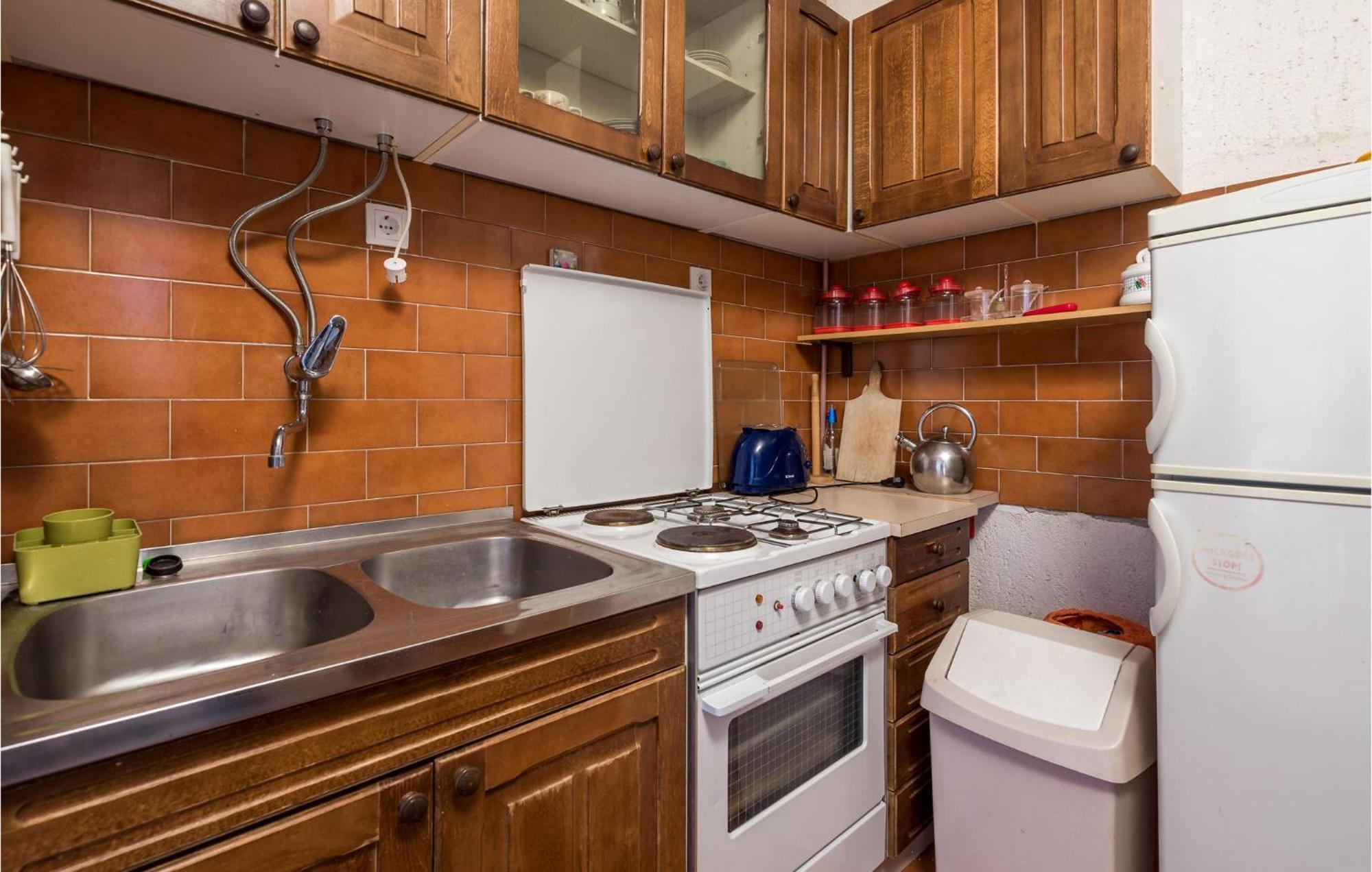 2 Bedroom Nice Apartment In Jablanac Exterior photo
