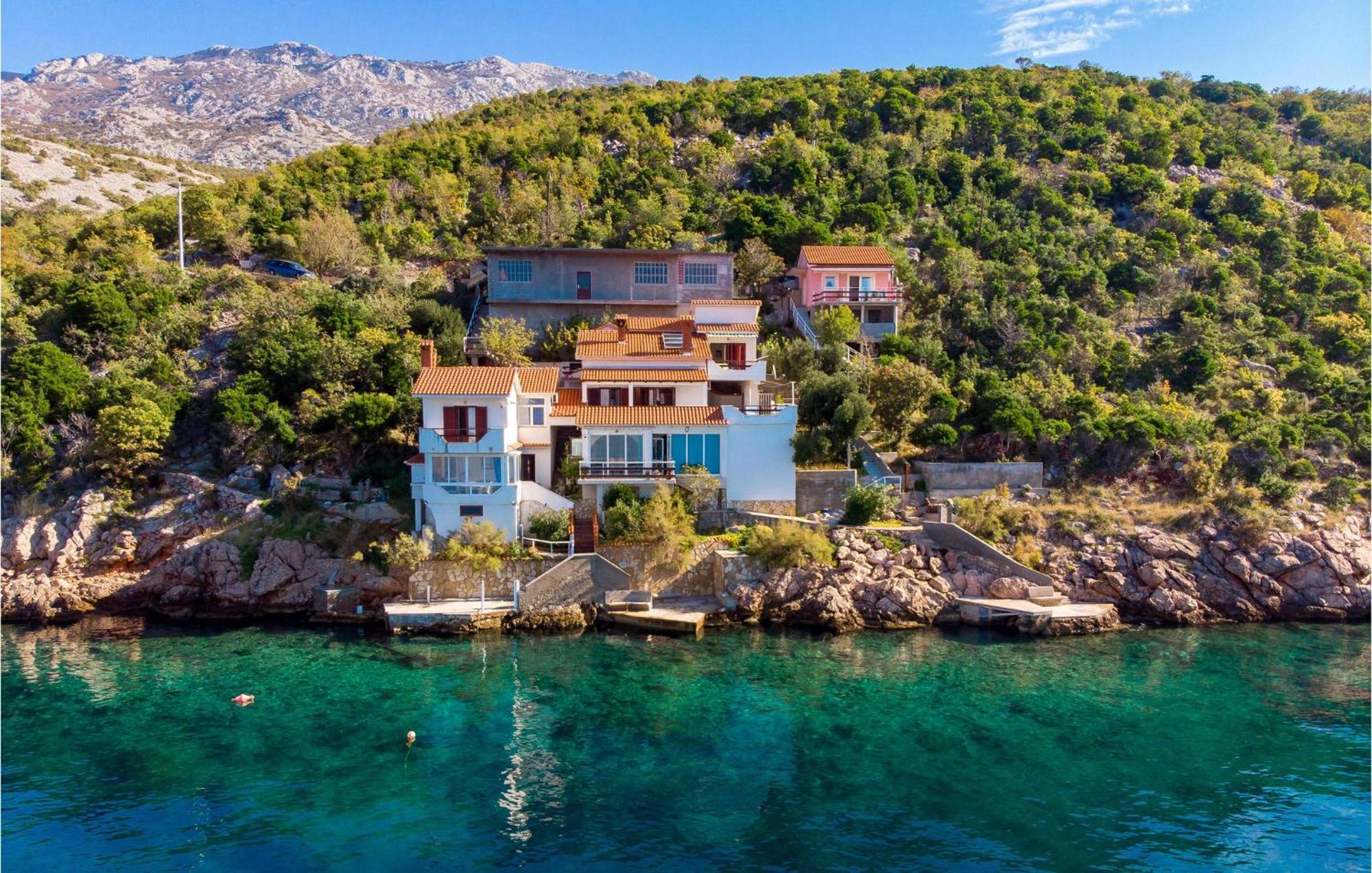 2 Bedroom Nice Apartment In Jablanac Exterior photo