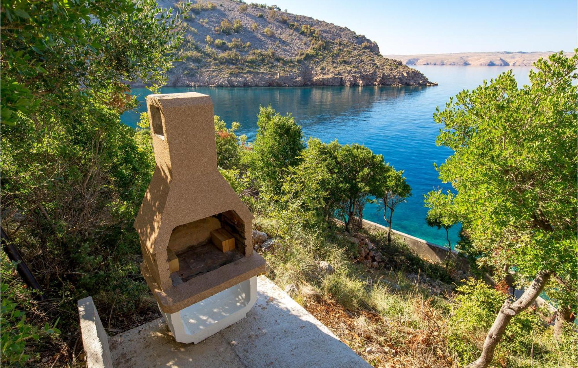 2 Bedroom Nice Apartment In Jablanac Exterior photo